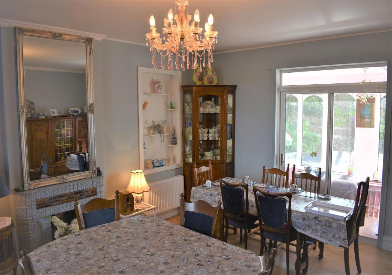 Fitzgerald'S Farmhouse Accommodation V94 Yy47 Абифийл Екстериор снимка